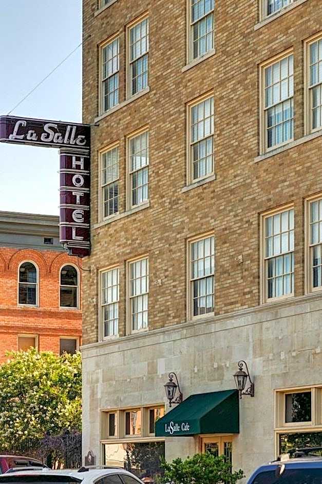 LaSalle Boutique Hotel and The Downtown Elixir and Spirits