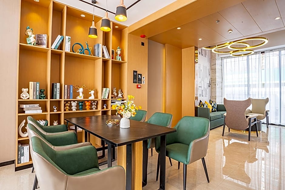 City Comfort Inn Wuzhou Cangwu County Bus Station