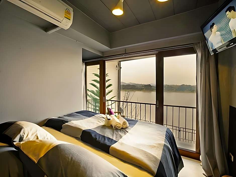 Chic Chiangkhan Hotel