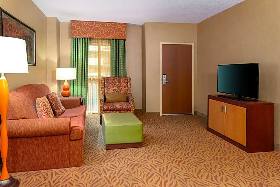 Embassy Suites By Hilton Omaha-La Vista Hotel & Conference Center