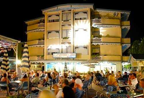 Hotel Maxim