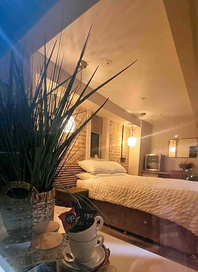 The Dolphin Hotel & Restaurant