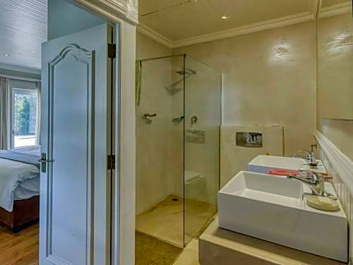 Explorer Guesthouse