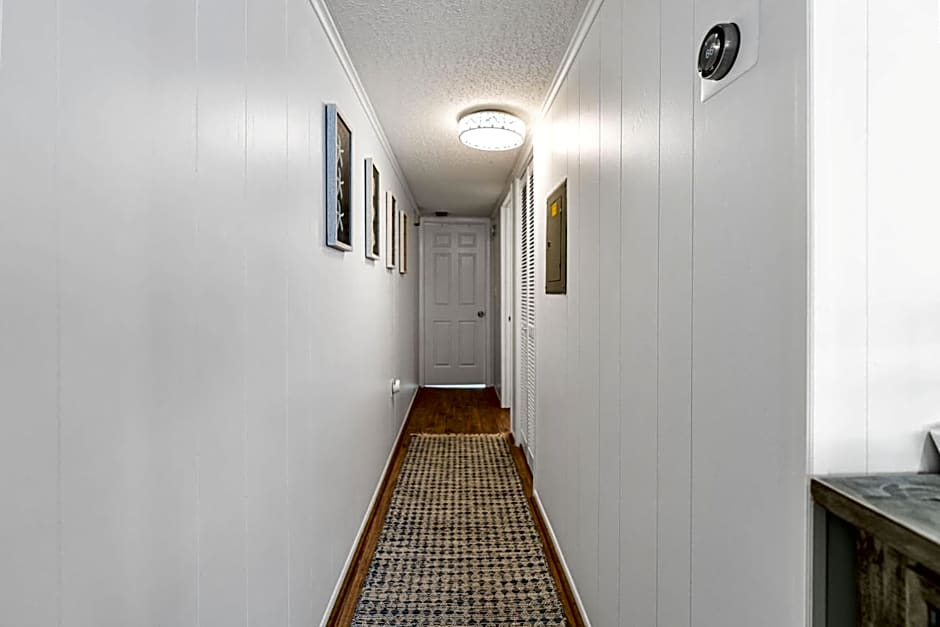 Ocean Block Condo 100 Steps From the Beach