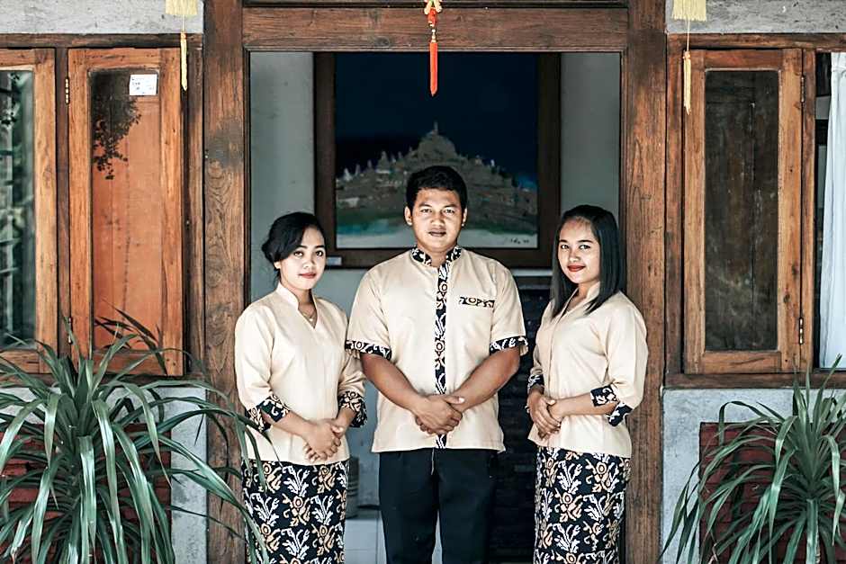 Cempaka Borobudur Guest House
