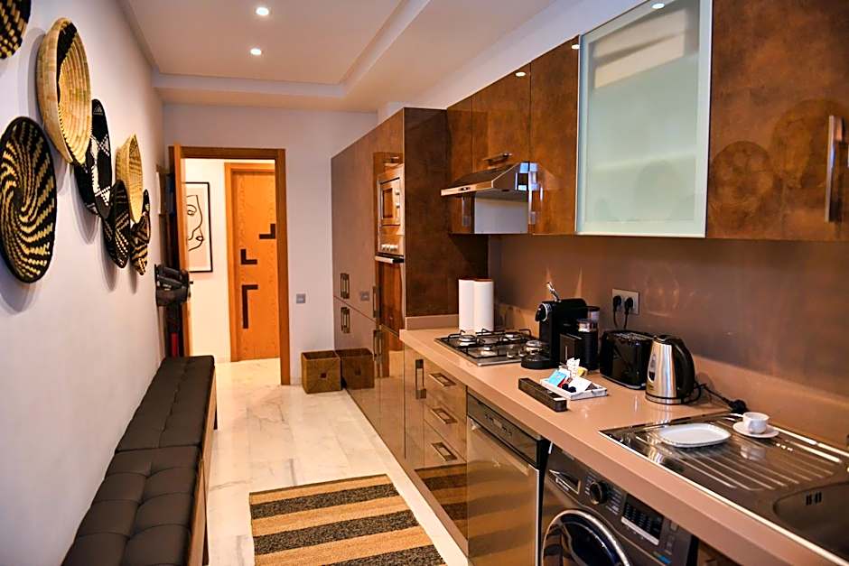 Appartement de prestige climatisé à l'hivernage 400m de la Gare