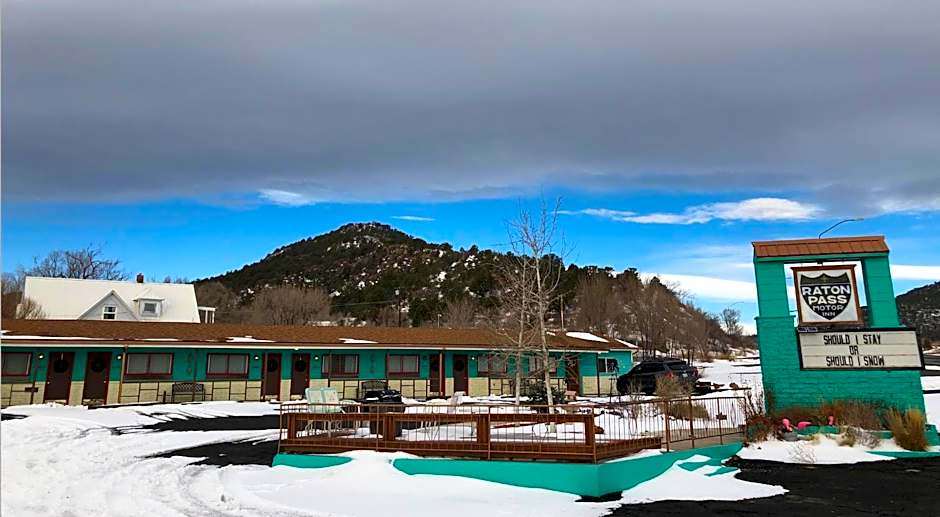 Raton Pass Motor Inn