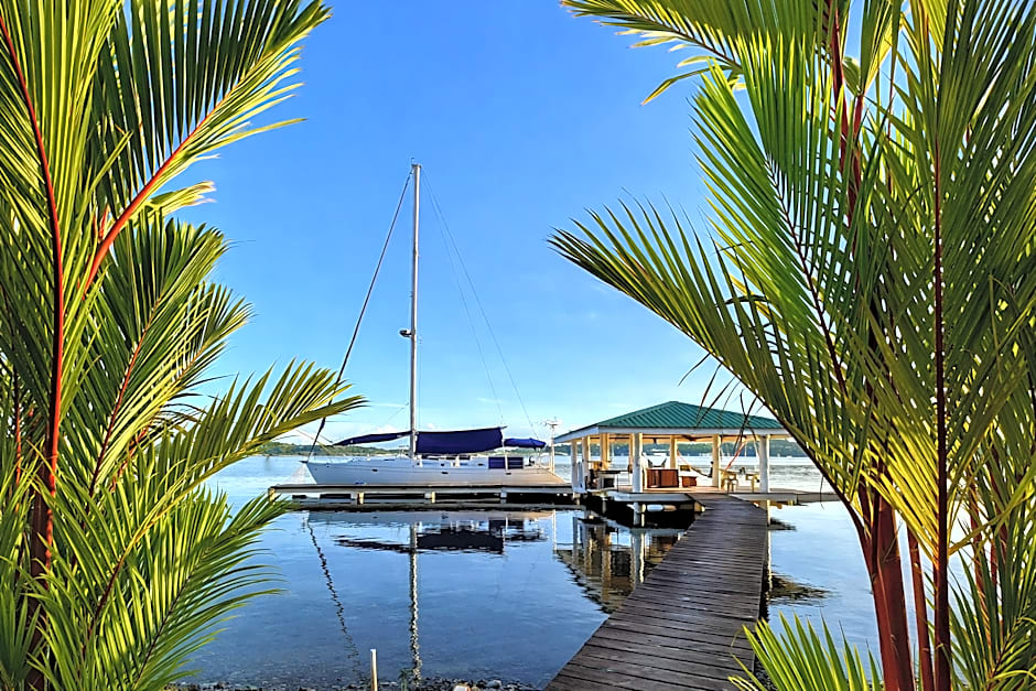 Akwaba Lodge Island Boutique Hotel