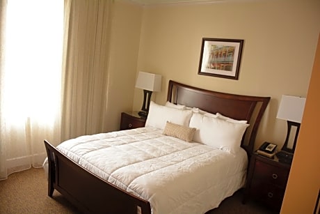 Queen Room
