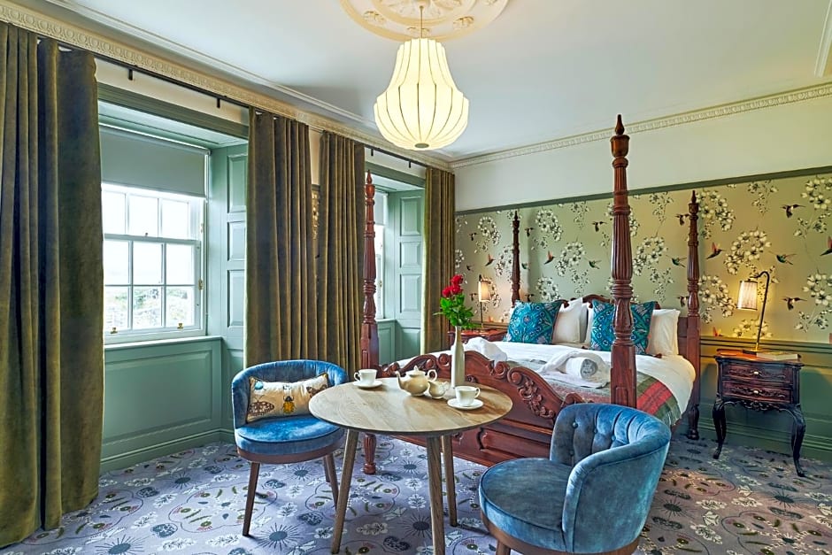 Monkstadt 1745 Restaurant with Rooms