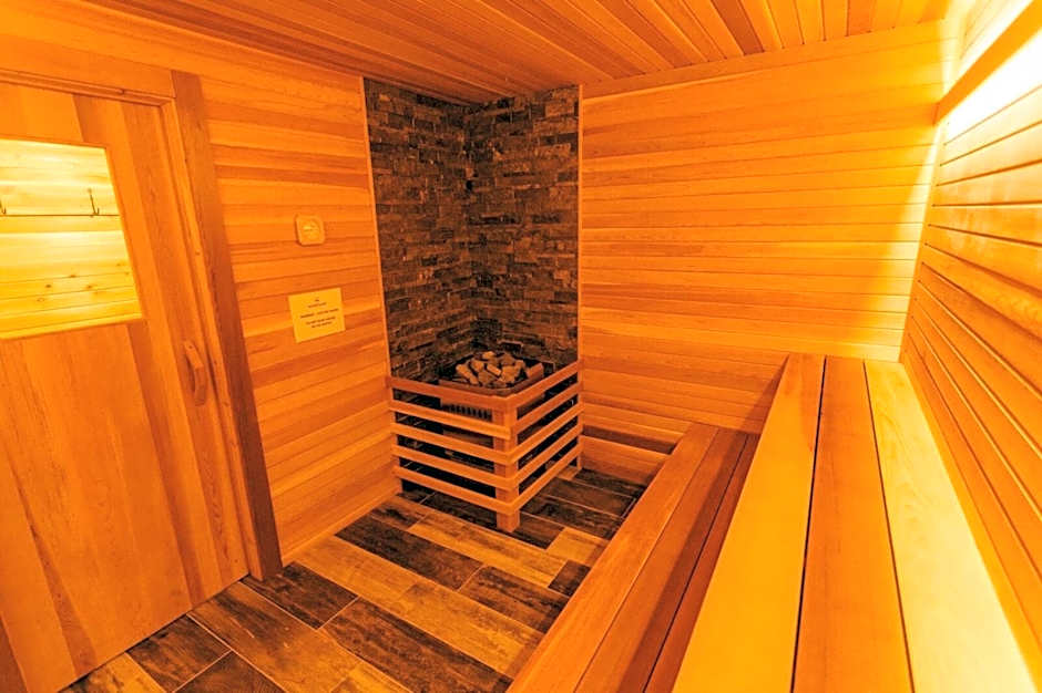 Basecamp Lodge Canmore