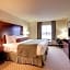 Cobblestone Hotel & Suites - Charlestown