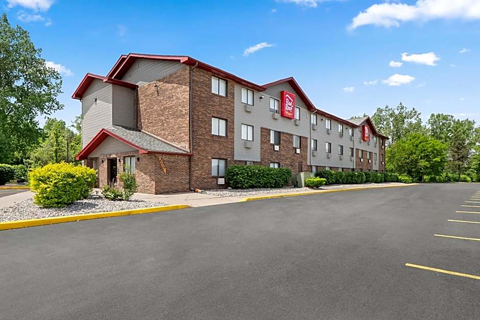 Red Roof Plus Belleville