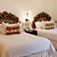 Los Pilares Hotel