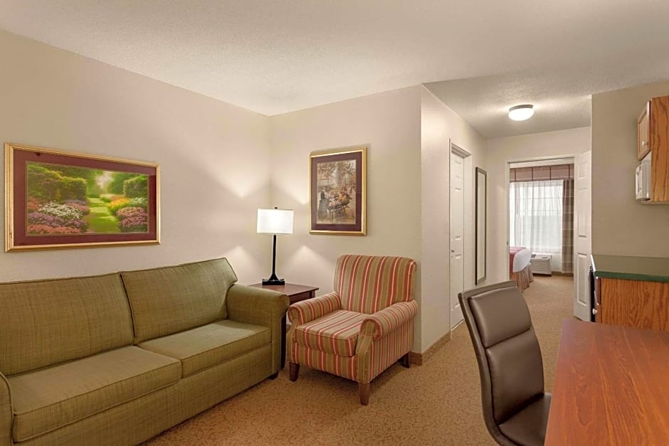 Country Inn & Suites by Radisson, Ames, IA