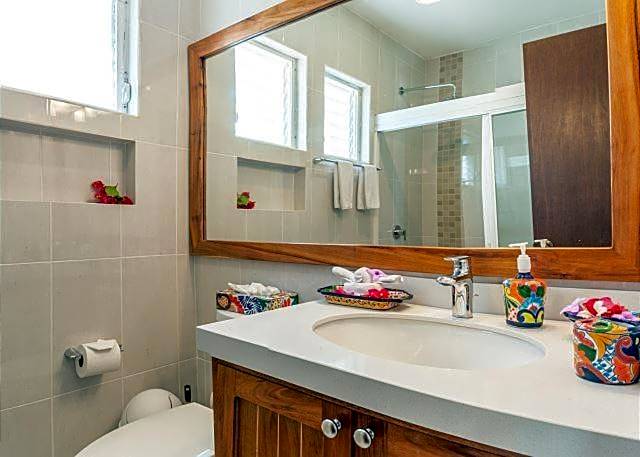 Abbey Del Sol - Beach-steps condos