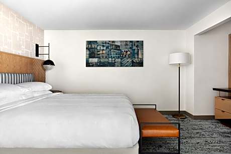 Junior Suite with City View