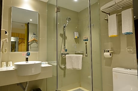 Dossen - Deluxe Bed Room