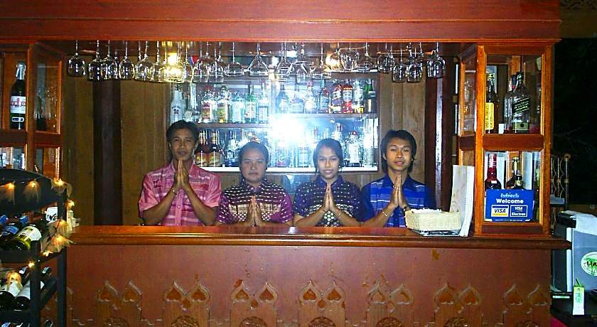 Harry's bungalow & Restaurant