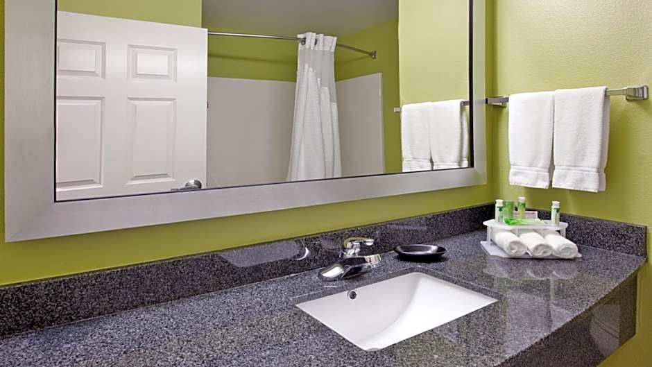 Holiday Inn Express Fremont By IHG