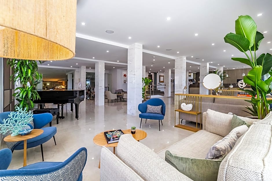 Hotel Las Arenas Affiliated by Meliá