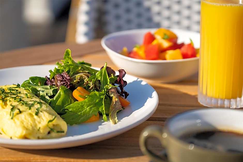 DoubleTree by Hilton Fairfield Hotel & Suites, NJ