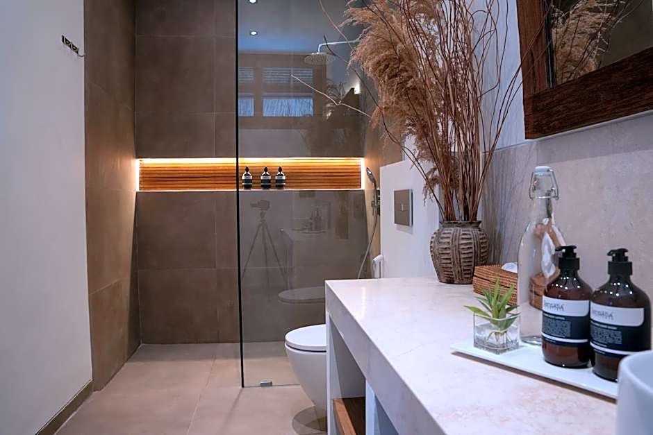 Flora Villa Priv Pool By Yemaya