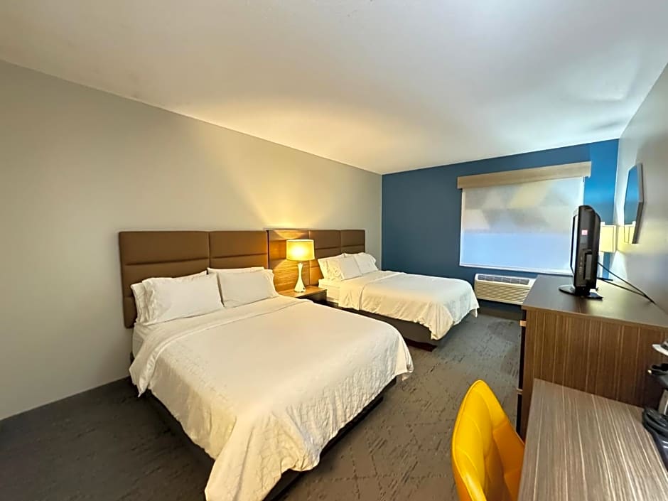 Holiday Inn Express Hotel & Suites St. Paul - Woodbury