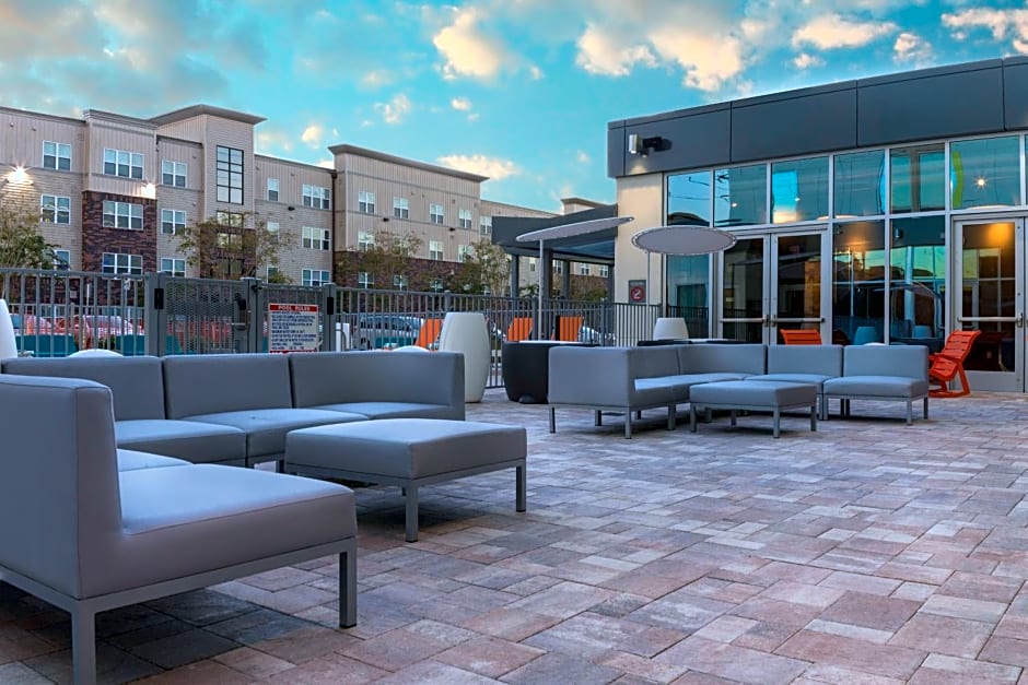 Aloft Gainesville University Area