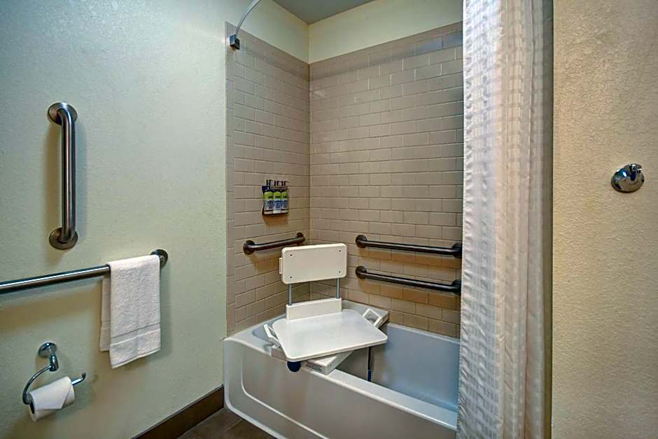 Candlewood Suites St Clairsville By IHG
