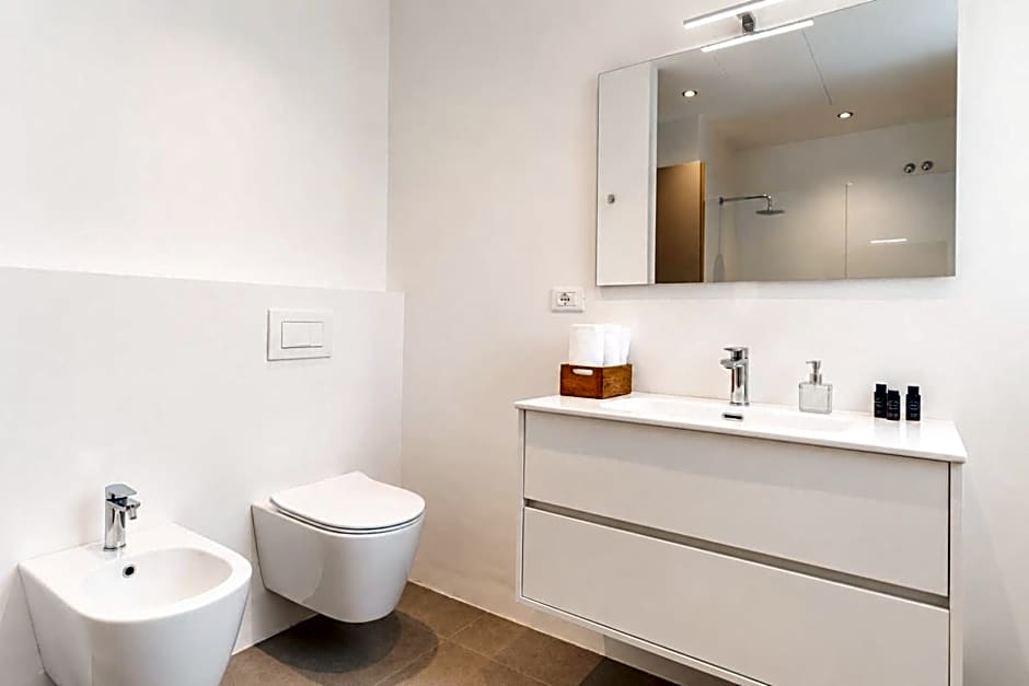 Amare Suite & Apartments