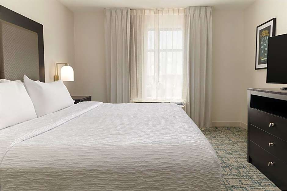 Homewood Suites by Hilton Wauwatosa Milwaukee