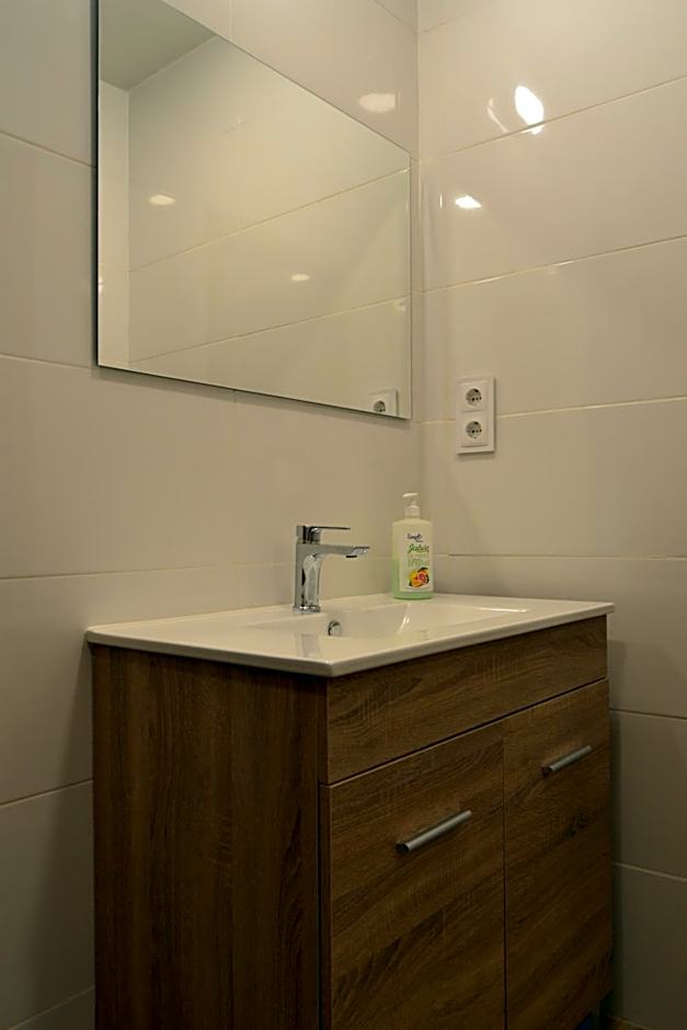 Villa de Salas Alojamientos