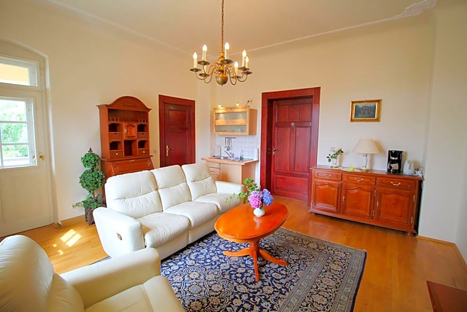 Hotel-Appartement-Villa Ulenburg
