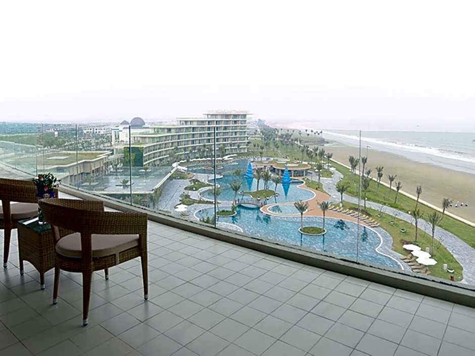 FLC Luxury Hotel Samson