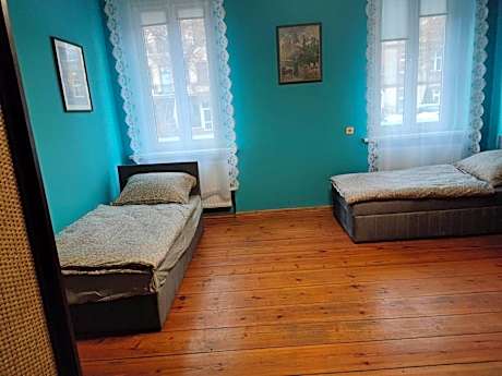 Quadruple Room with Private Bathroom