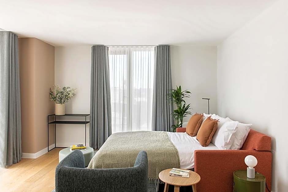 Cove Paradise Street