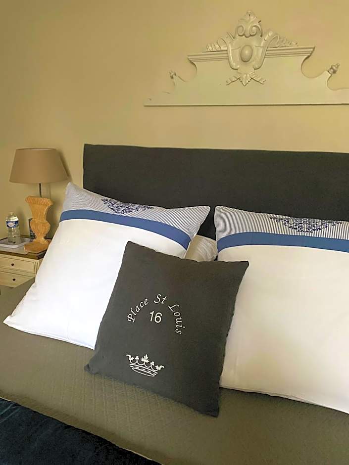 Au 16 Place Saint Louis