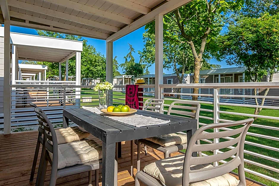 Holiday Centre Bi village