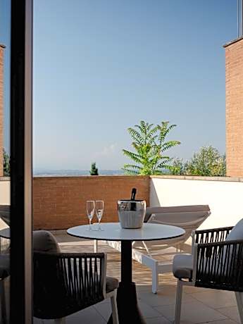 Deluxe Double Room with Balcony