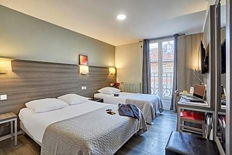 Triple Room