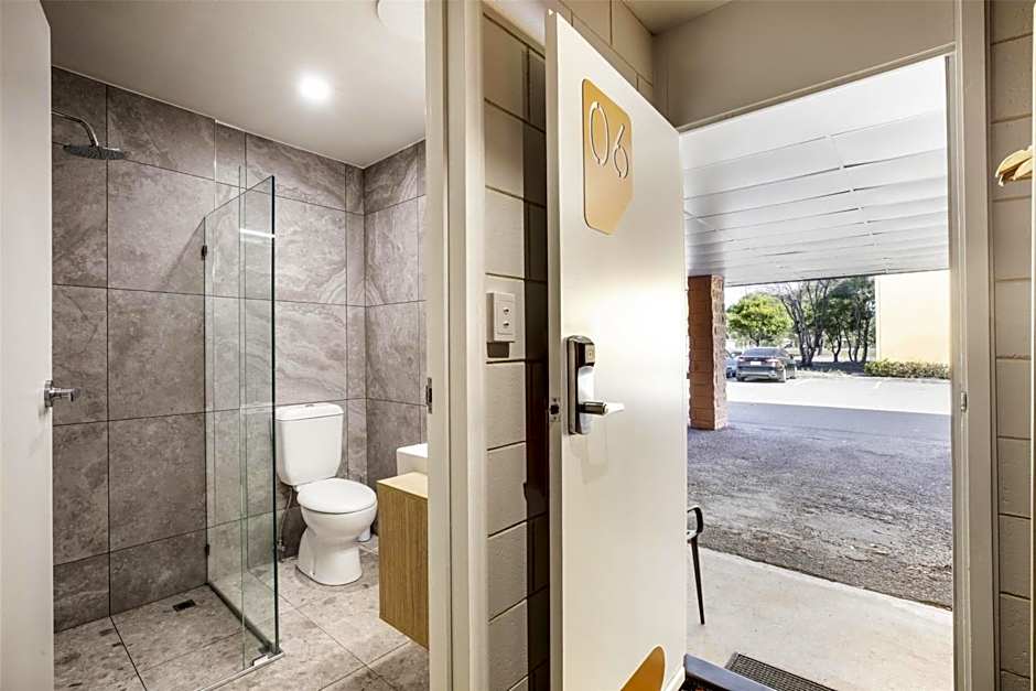 Nightcap at Dalrymple Hotel