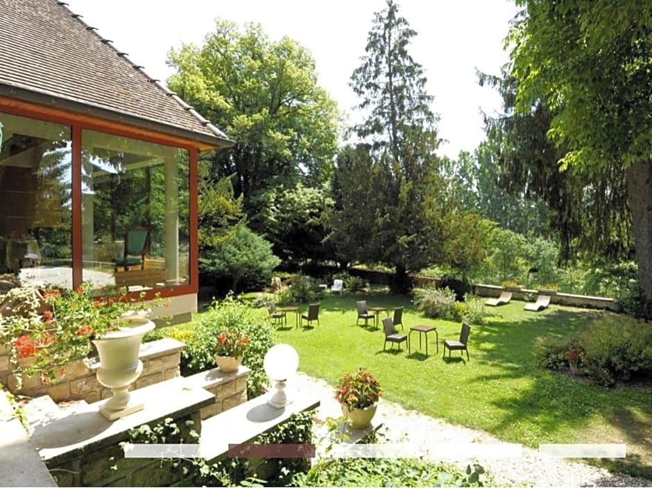 Logis Hostellerie De La Chaumière