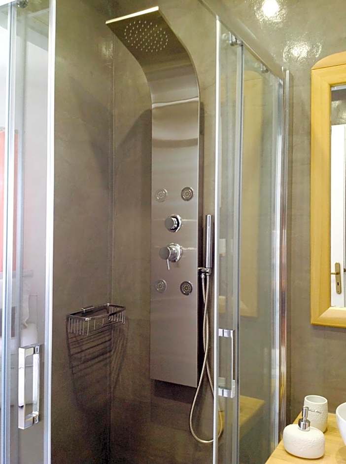 Anita Rooms & Suites Milos