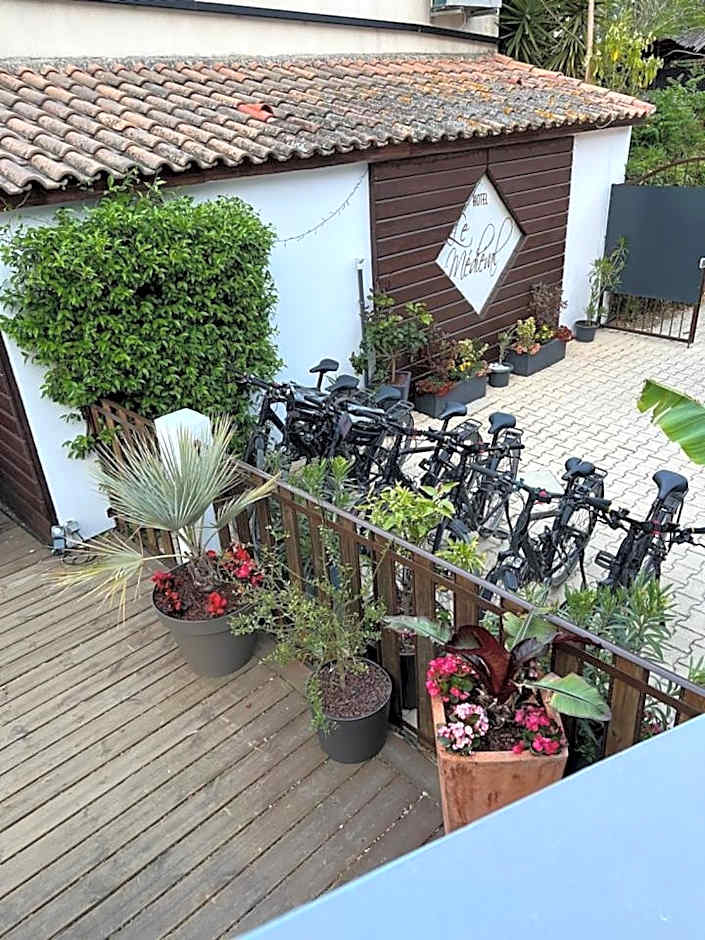 Hôtel Le Médiéval - Parking inclus & accueil vélo