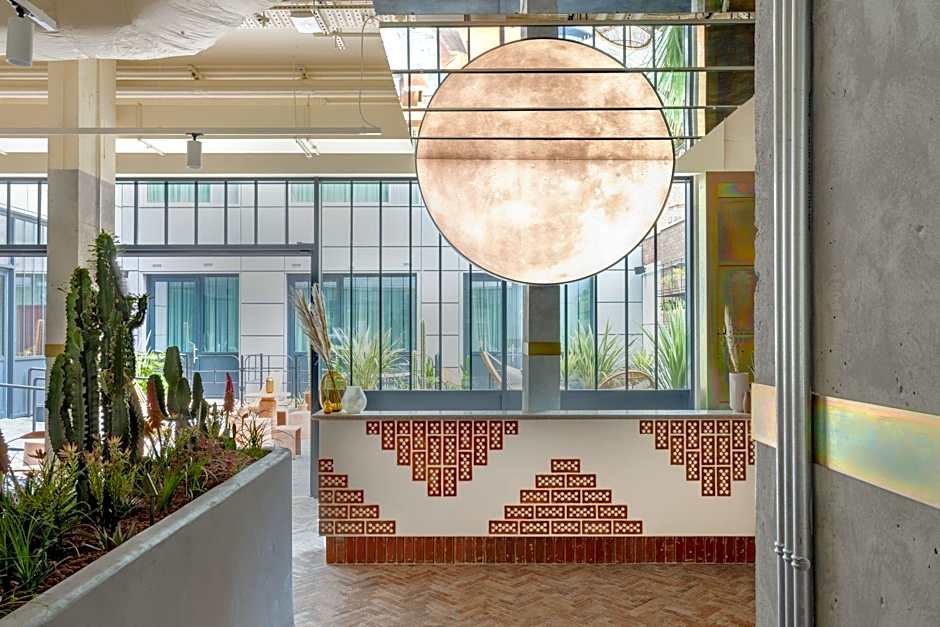 Bermonds Locke, Tower Bridge 