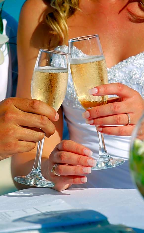 Muri Beach Club Hotel