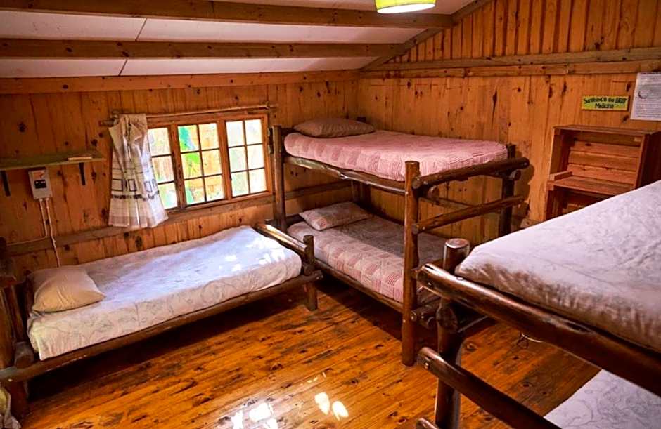 Mantis and Moon Surf Paradise & Adventure Lodge