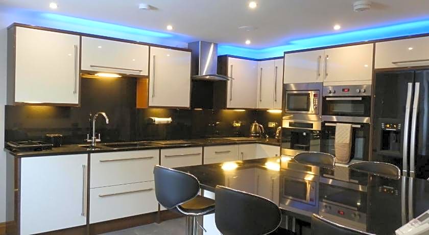 Castle House Holiday Home