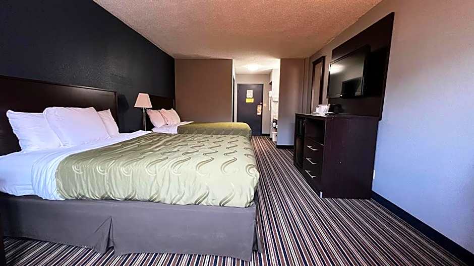 Colby Inn and Suites